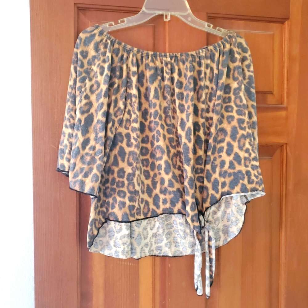 Off shoulder shirt